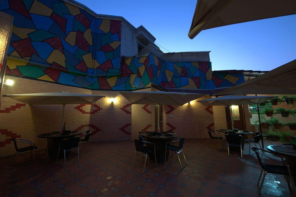 Hm Suites & Studios Bangalore Exterior foto