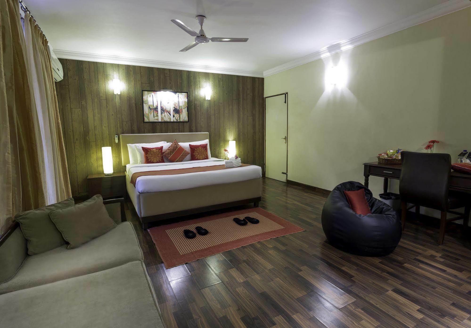 Hm Suites & Studios Bangalore Exterior foto